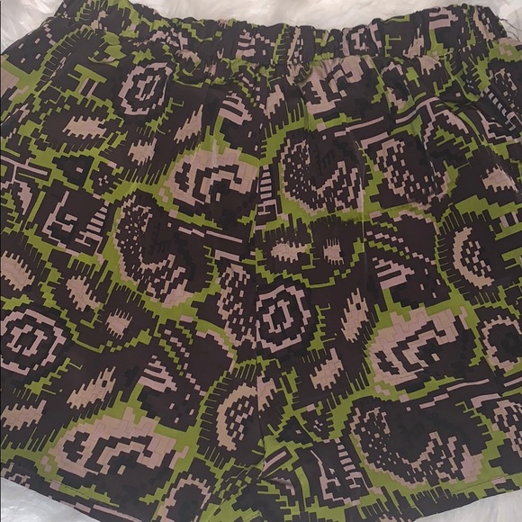 Bluetique high waisted shorts with stretch waist - Picture 4 of 4